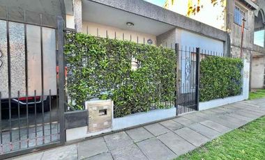 Casa PH en venta en Ituzaingo Norte