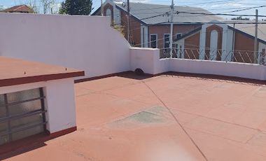 Casa PH en venta en Avellaneda