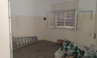 Casa PH en venta en Avellaneda