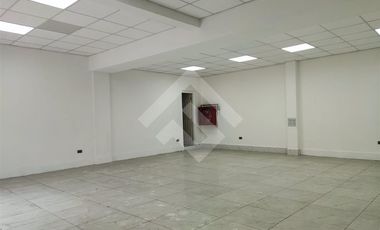 Local Comercial en Arriendo en Franklin / Lira