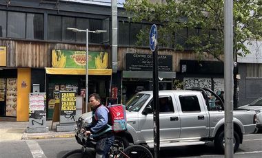Local Comercial en Arriendo en Eleuterio Ramirez / Arturo Prat