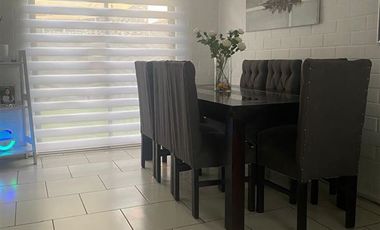 Casa en Venta en Miguel Fuentes Aguayo con Vicuña Mackenna. C2J