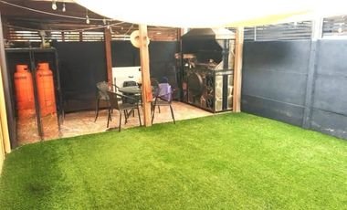 Casa en Venta en Miguel Fuentes Aguayo con Vicuña Mackenna. C2J