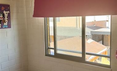 Casa en Venta en Miguel Fuentes Aguayo con Vicuña Mackenna. C2J