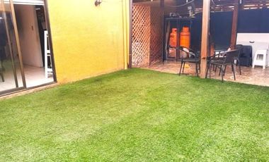 Casa en Venta en Miguel Fuentes Aguayo con Vicuña Mackenna. C2J