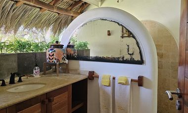 Casa en Barra de Potosi