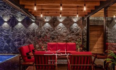 Spectacular house in Valle de Bravo, nest in a lakefront, forest lot sorrounded by natural springs.