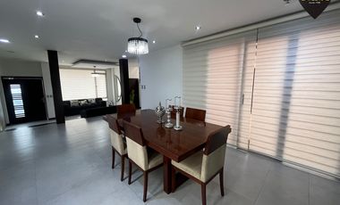 Casa de venta en Av. Del Tejar – código:21409