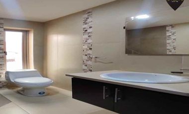 Casa de venta en Av. Del Tejar – código:21409