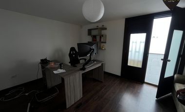 Casa de venta en Av. Del Tejar – código:21409