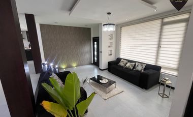 Casa de venta en Av. Del Tejar – código:21409