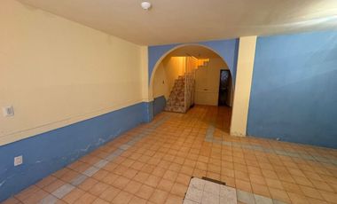 SE VENDE CASA EN CONDOMINIO CON BUENA UBICACIÓN EN SAN RAFAEL