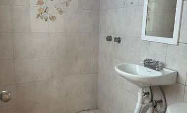 SE VENDE CASA EN CONDOMINIO CON BUENA UBICACIÓN EN SAN RAFAEL