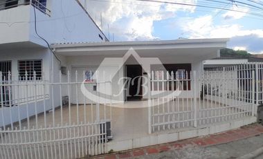 CASA EN VENTA BARRIO SAN JOSÉ |1718