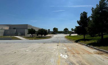 Nave en renta en parque de 19,176 m2 con oficinas  en Guadalupe Nuevo Leon