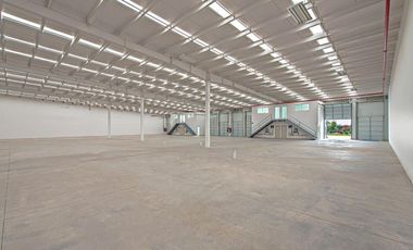 SE RENTA BODEGA  CROSS DOCK EN  CARRETERA SILAO IRAPUATO