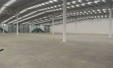 SE RENTA BODEGA  CROSS DOCK EN  CARRETERA SILAO IRAPUATO