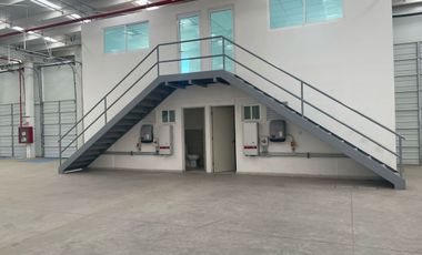 SE RENTA BODEGA  CROSS DOCK EN  CARRETERA SILAO IRAPUATO