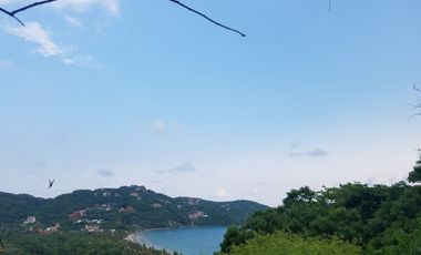 Terreno en Playa La Ropa Zihuatanejo  Gro.