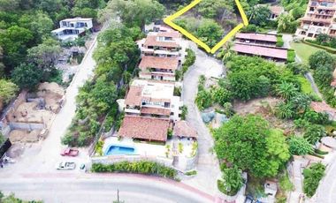 Terreno en Playa La Ropa Zihuatanejo  Gro.