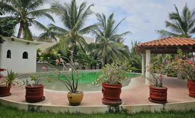 Finca frente al mar Playa Blanca