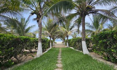 Finca frente al mar Playa Blanca