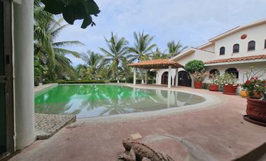 Finca frente al mar Playa Blanca