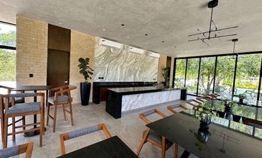 Terreno en venta con orientación Sur- Norte en privada Mirador, Komchén, Mérida.