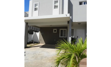 SE ALQUILA APARTAMENTO AMOBLADO EN BRISAS DEL GOLF