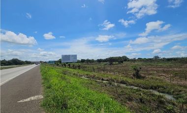 Se vende finca de 4.22 HAS en Aguadulce Interamericana