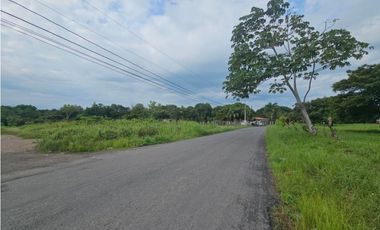 Se vende finca de 2.8 hectáreas en Llano Marin, Penonomé
