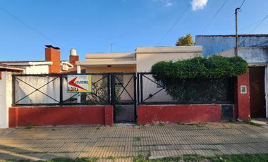 Casa en venta en Burzaco Este