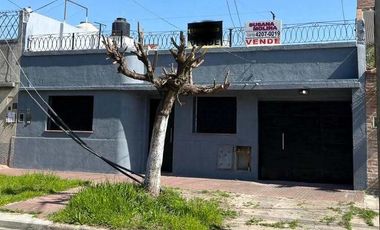 Casa para 2 Familias en venta en Wilde
