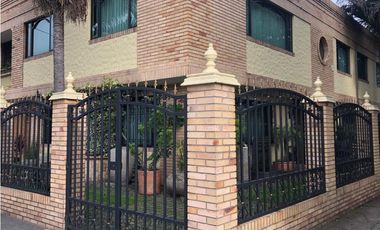 CASA BARRIO TIERRA LINDA  (bf)