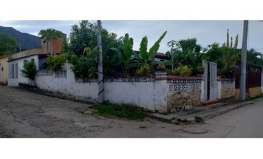 Se vende casa Económica en la zona urbana de Apulo