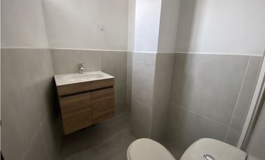 SE VENDE OFICINA EN EL POBLADO P3