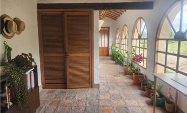 VENTA O ARRIENDO CASA CAMPESTRE UN PISO SOPO