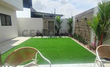 Venta Casa de Estreno en Urb. Cimabela, Sector La Joya A.Est