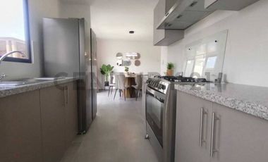 Venta Casa de Estreno en Urb. Cimabela, Sector La Joya A.Est
