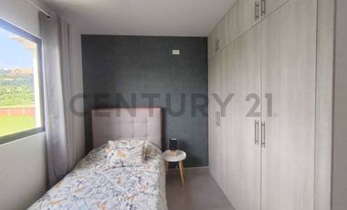 Venta Casa de Estreno en Urb. Cimabela, Sector La Joya A.Est