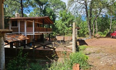 Bonita cabaña en construcción para remodelación en zona céntrica de mazamitla, Jalisco con vista panorámica al bosque.