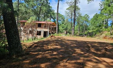 Bonita cabaña en construcción para remodelación en zona céntrica de mazamitla, Jalisco con vista panorámica al bosque.