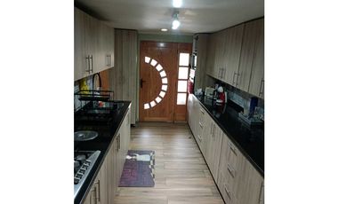 SE VENDE CASA, EN CIUDAD DEL SOL MODELO PRAGA , PUENTE ALTO