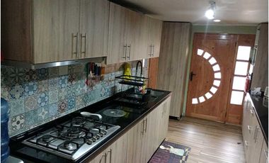 SE VENDE CASA, EN CIUDAD DEL SOL MODELO PRAGA , PUENTE ALTO