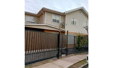 SE VENDE CASA, EN CIUDAD DEL SOL MODELO PRAGA , PUENTE ALTO