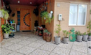 SE VENDE CASA, EN CIUDAD DEL SOL MODELO PRAGA , PUENTE ALTO