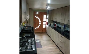 SE VENDE CASA, EN CIUDAD DEL SOL MODELO PRAGA , PUENTE ALTO