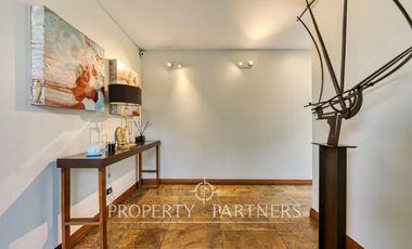 Gran casa mediterránea en condominio Santuario del Valle