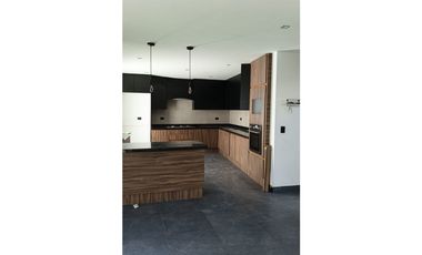 Casa en Renta en Parque Coahuila, Lomas de Angelópolis III