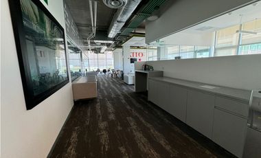 Oficina en renta o venta  lujosa  vista al mar amueblada 553 m2